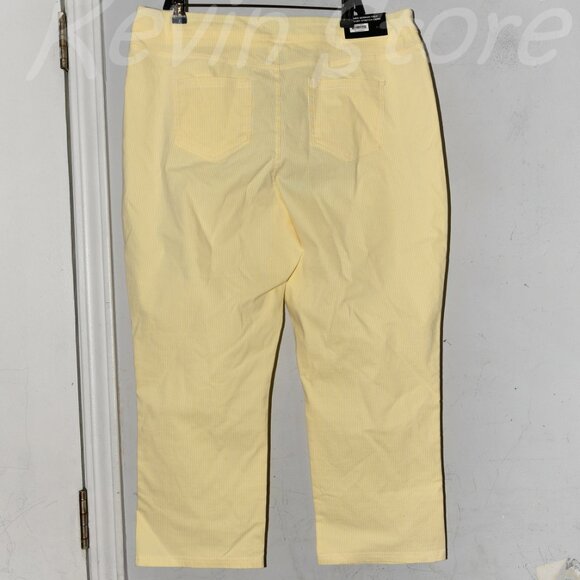 Yellow/White - Mario Serrani Women's Pull-On Capri - Picture 4 of 5